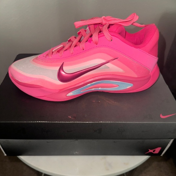 Brand New Nike A’One 9.5 - Picture 1 of 3